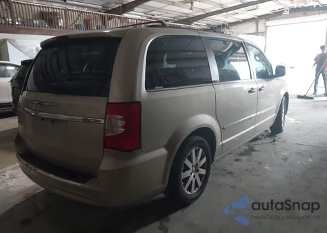 2015 Chrysler Town & Country Touring from USA, damaged, VIN 2C4RC1BG7FR654894